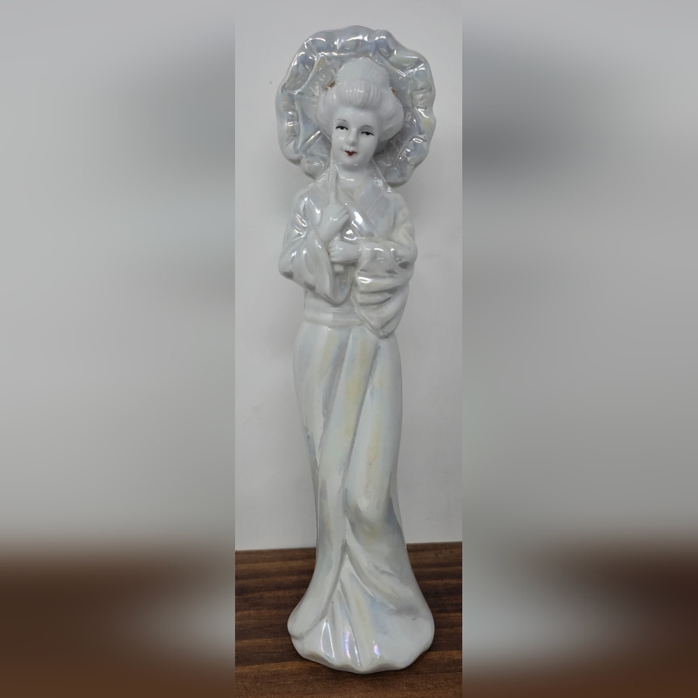Vintage Japanese Geisha Porcelain White Pearl Iridescent Figurine 10.5" Unmarked